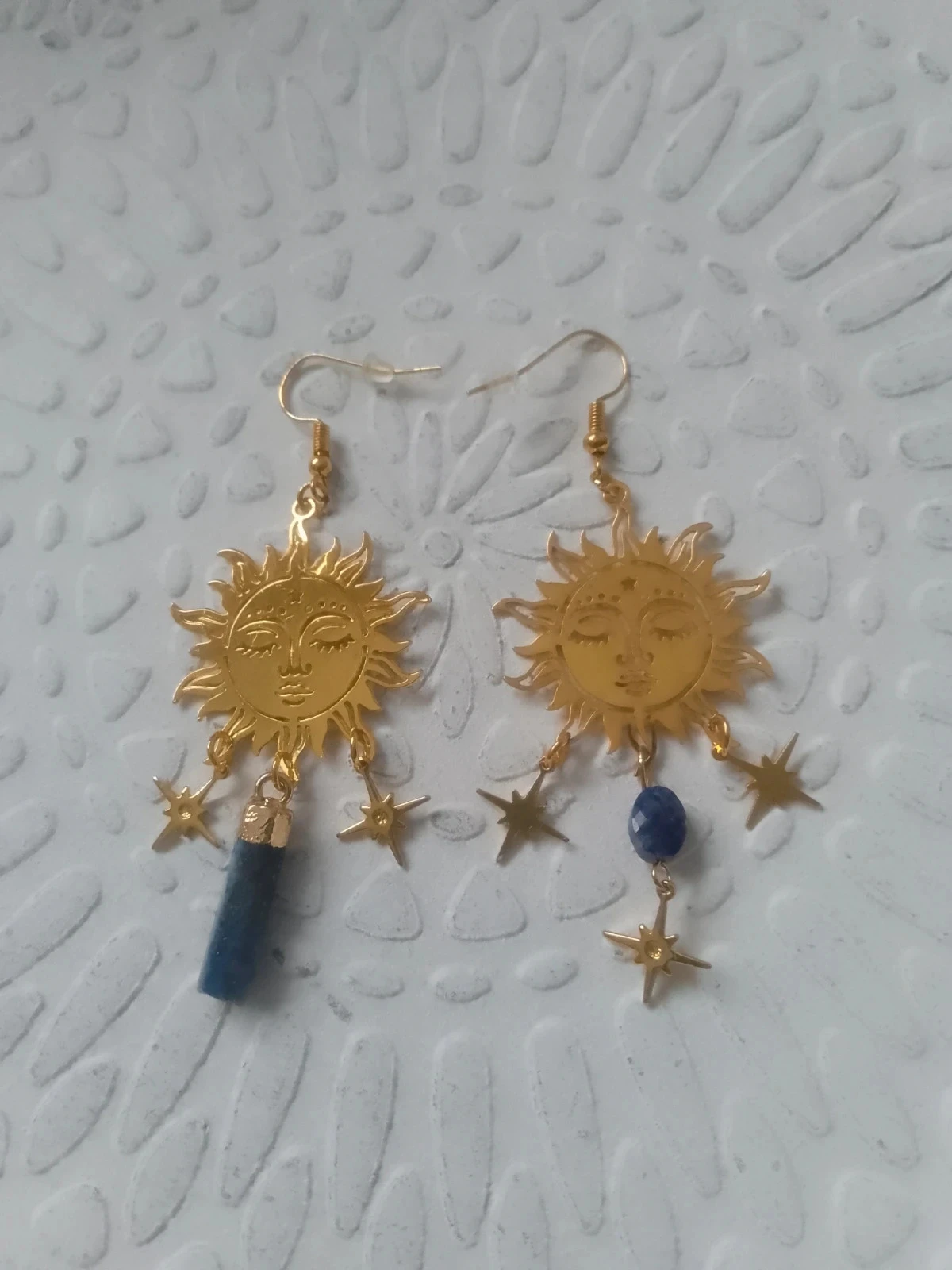 Boucles d'oreilles soleils bohèmes pierres naturelles